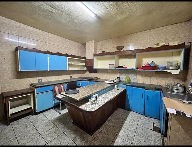 9 BEDROOM APARTMENT FOR SALE IN ACTONVILLE